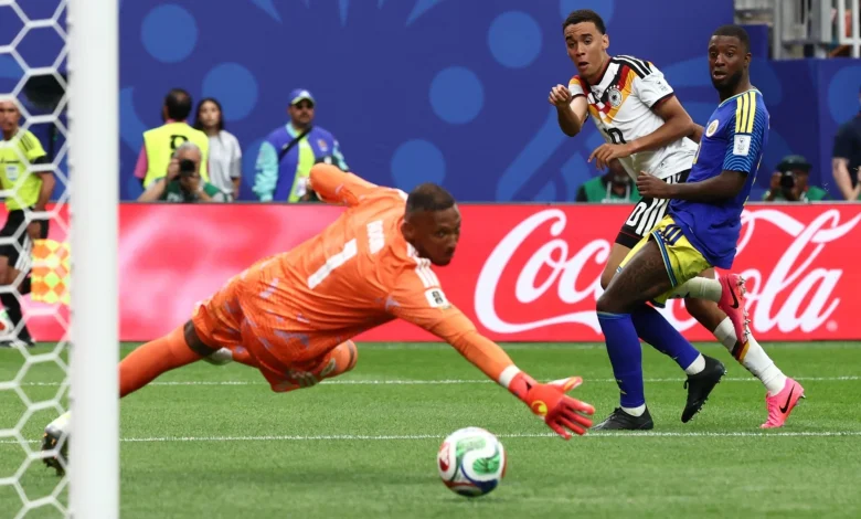 Alemania surfea la 'ola azul' de una digna Curazao y luce músculo en su debut en el Mundial