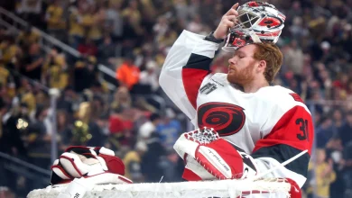 Andersen replaced to start 3rd period for Hurricanes in Game 3 of Stanley Cup Final