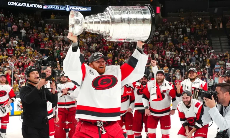 Andersen 'shocked' by Stanley Cup handoff from Staal