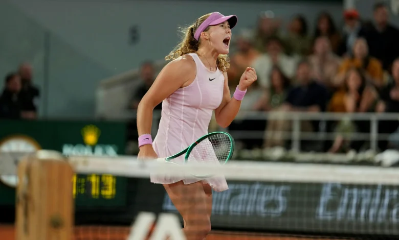 Andreeva soars past Kostyuk into first Grand Slam final - Roland-Garros 2026