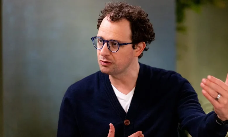 Anthropic's Amodei Advocates for AI-Related Job Displacement Plan
