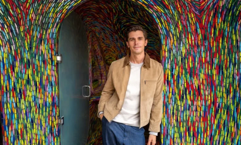 Antoni Porowski on 'Queer Eye' Drama, Karamo Brown, 'Best of the World'