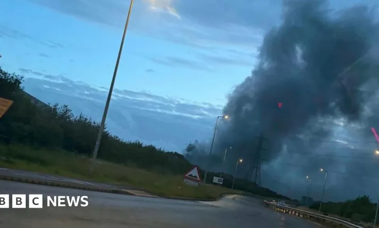 'Apocalyptic' Tata Steel fire breaks out as people told to stay indoors