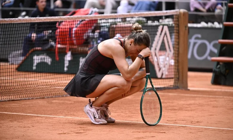 Après avoir servi pour le match, Aryna Sabalenka sombre face à Diana Shnaider et s'incline en quarts de finale de Roland-Garros