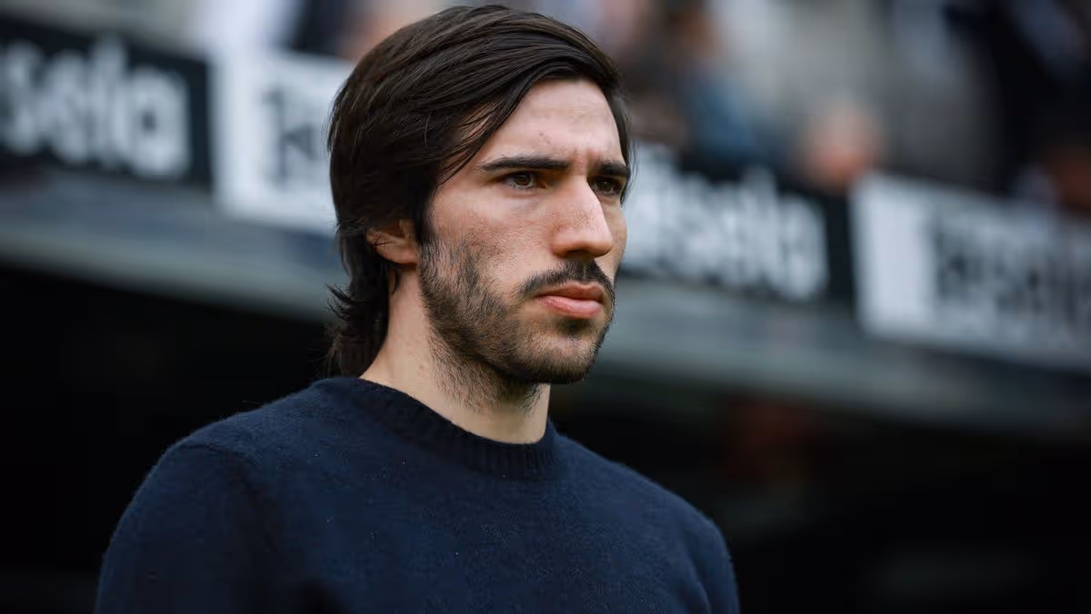 Arsenal 'step up' £60m transfer move as Sandro Tonali update emerges