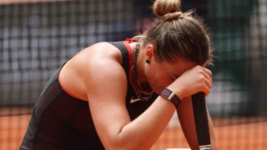 Aryna Sabalenka undone by the wind at French Open again as Diana Shnaider seizes her moment
