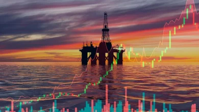 BATL, USO, UCO Edge Higher As Oil Gains: Exxon Executive Warns Shrinking Inventories Could Send Crude To $160