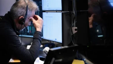 Bitcoin isn't crashing because of Saylor, it's losing the momentum trade