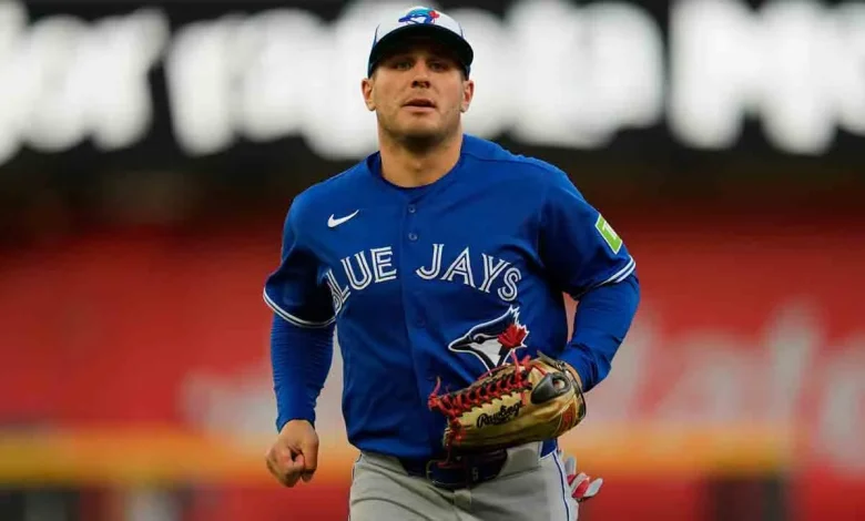 Blue Jays OF Daulton Varsho's MRI on left wrist comes back clean