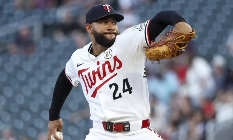 Blue Jays' Woods Richardson active vs. Orioles, Dallas optioned to triple-A