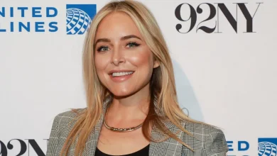 "Boy Mom" Jenny Mollen Lamented The Fact That The 12-Year-Old Girl Her Son Was Texting “Wasn’t Even Hotter Than” Her In A Bizarre Essay, And People Are VERY Weirded Out - BuzzFeed
