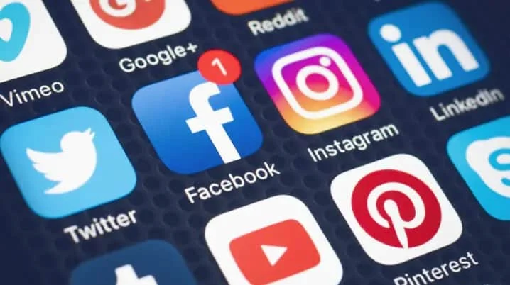 Breaking: Sporadic Issues Reported with Facebook and Messenger