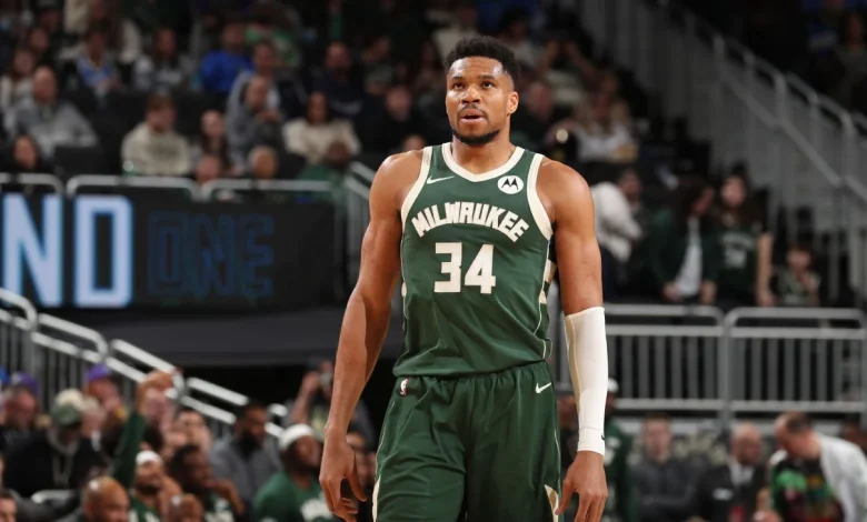 Bucks trading Giannis Antetokounmpo to Heat for haul of players, picks