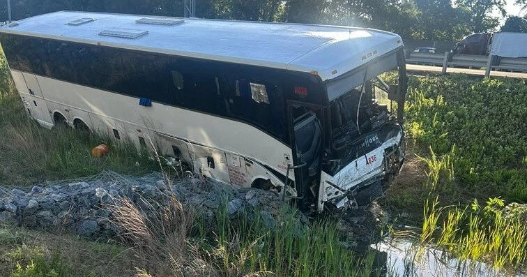 Bus driver in Virginia crash that killed 5 faces additional involuntary manslaughter charges