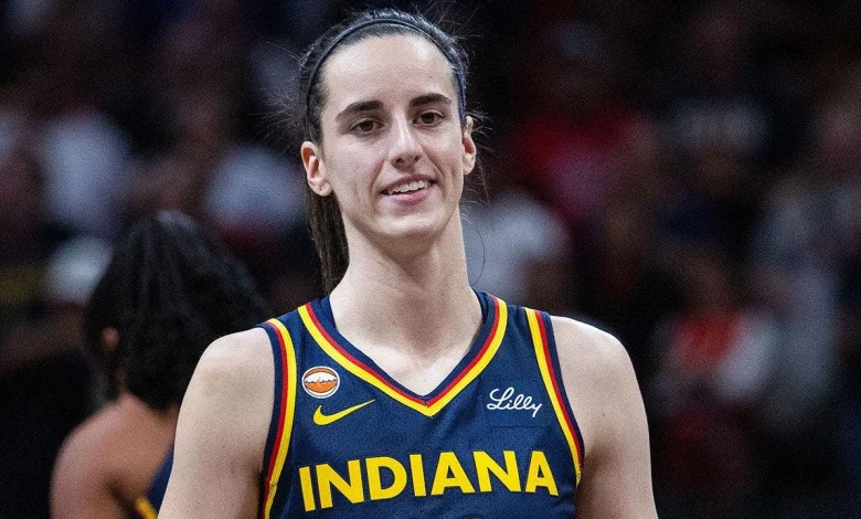 Caitlin Clark rips officials after technical foul for 'clapping' in Fever win