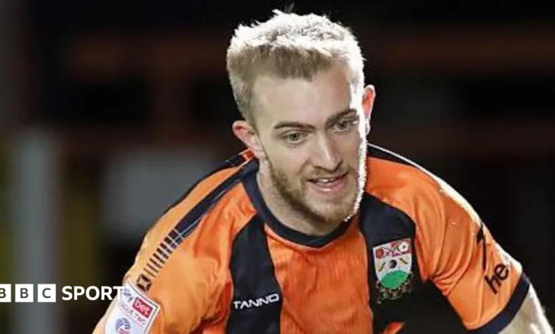 Callum Stead: Cambridge United sign Barnet striker
