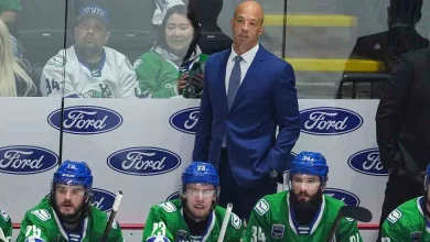 Canucks to hire Manny Malhotra as head coach