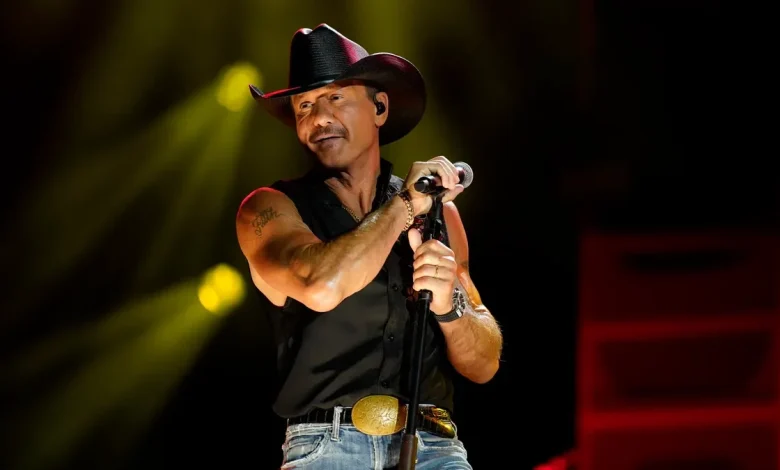 Carly Pearce, Tim McGraw bring old school flare to CMA Fest night 3