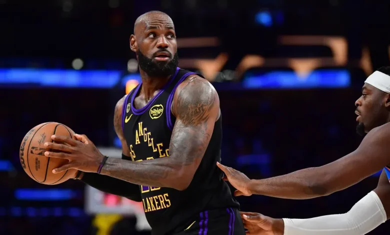 Charles Barkley believes LeBron James should return to Cleveland