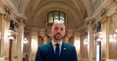 Chega acusa Governo de bloquear reforma das ligações aéreas às regiões autónomas