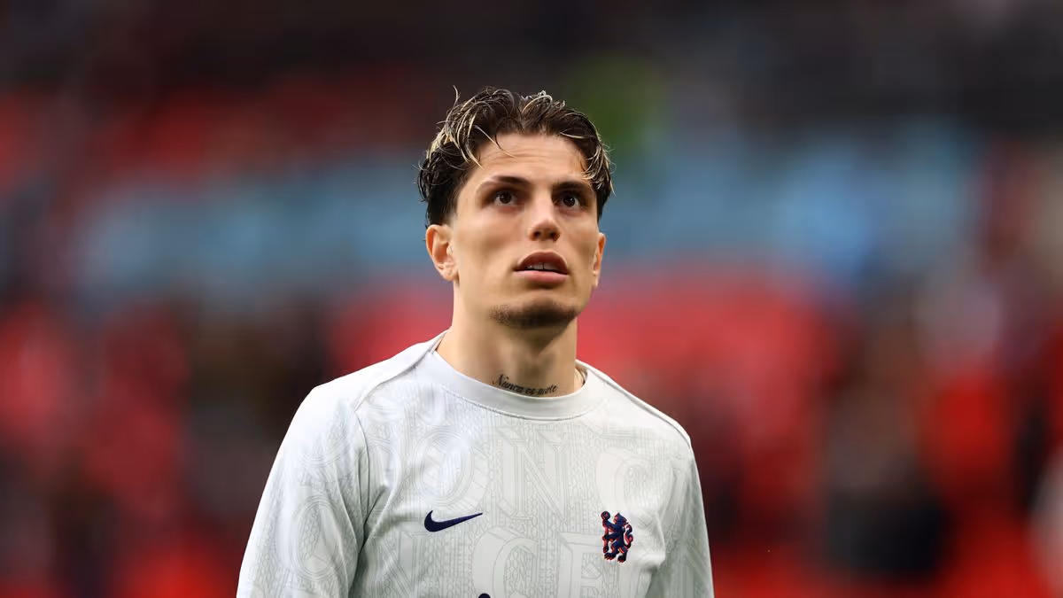 Chelsea receive Alejandro Garnacho instructions as Man United transfer clause set