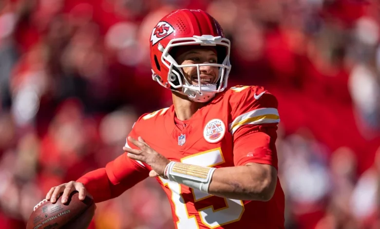 Chiefs and QB Patrick Mahomes agree to record breaking extension