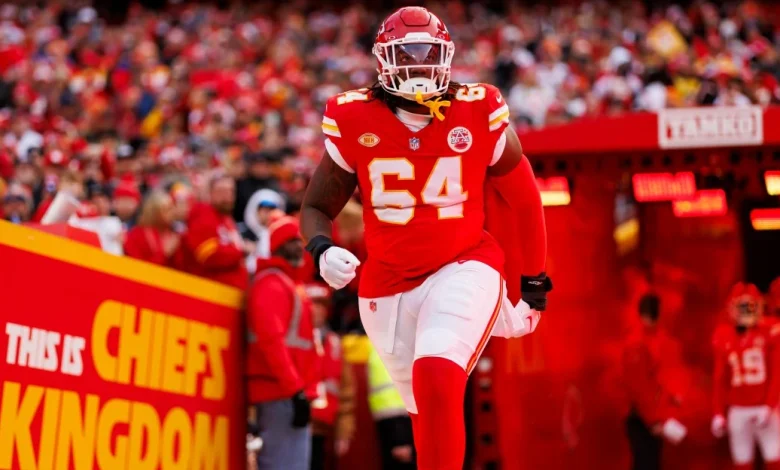 Chiefs trade Wanya Morris to Falcons amid right tackle competition