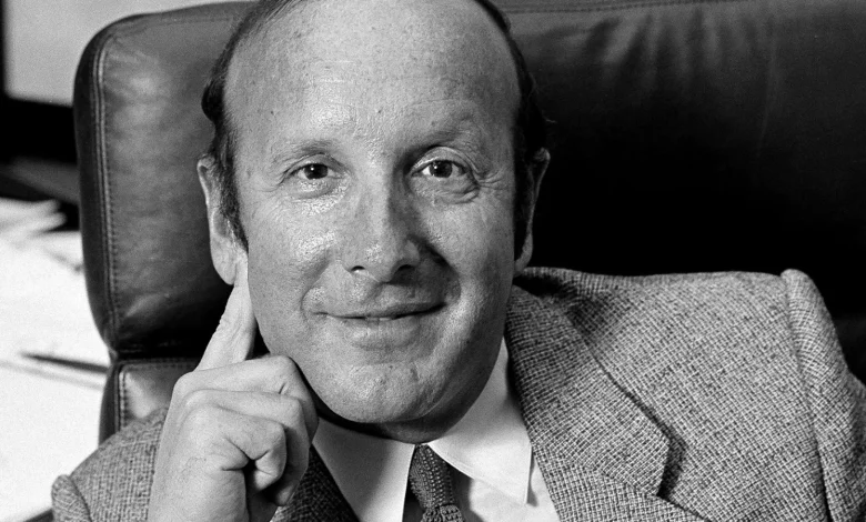 Clive Davis, Music Executive Who Signed Whitney Houston, Dead at 94