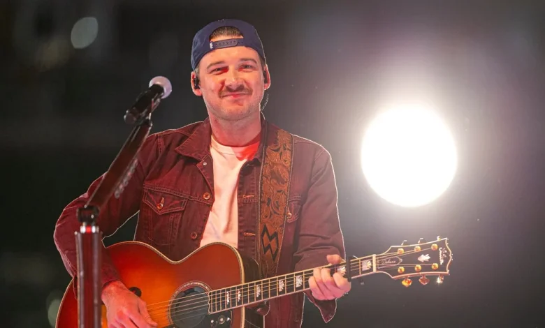 Country Music Star Loses Temper, Flips Piano