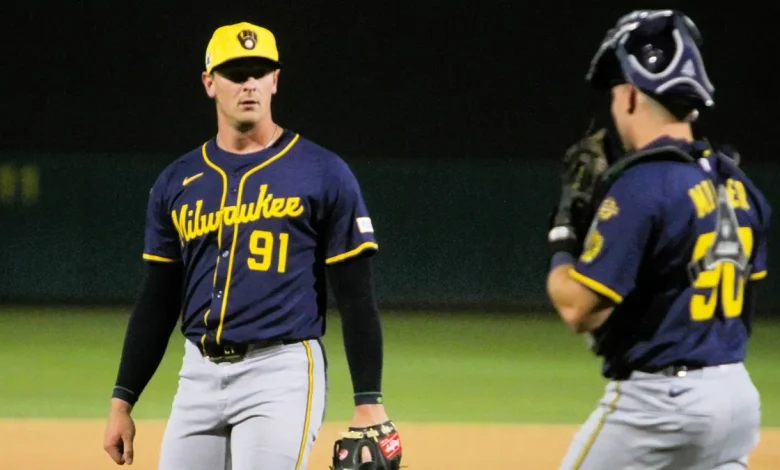 DL Hall heads to IL; Brewers call up Craig Yoho and Brian Fitzpatrick