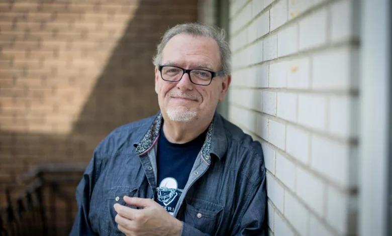Des oreilles au bout des doigts | Plus qu’un devoir : 35 ans à écrire sur la chanson
