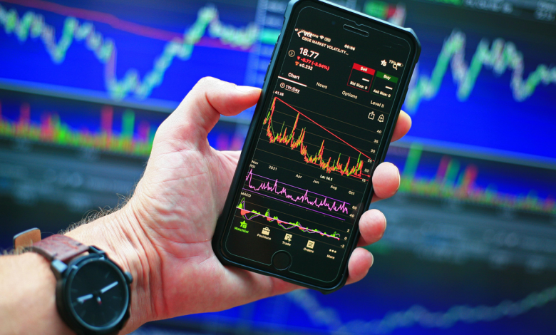 Discover Financial stock (US2547091080): shares steady as investors await next catalysts after Capit
