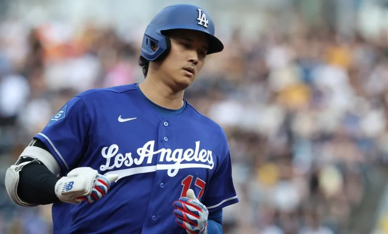 Dodgers' Shohei Ohtani Exits Thursday's Game vs Pirates in Concerning Development