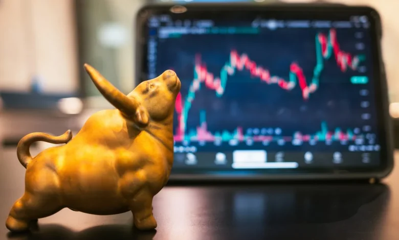 ETF Turns $100k to $1.28m in 1 Year. Reddit Says It’ll Double Again