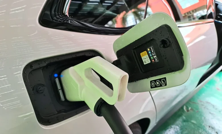 EV charging sites study at 5%