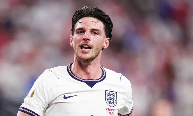 England World Cup latest: Jamie Carragher says Thomas Tuchel can't afford to drop Declan Rice against Ghana despite fitness concerns