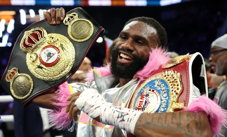 Ennis digs deep to finish Zayas and become unified champion