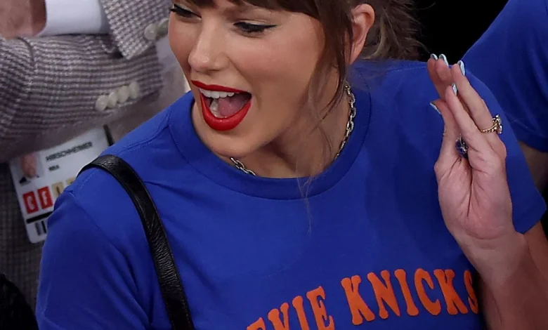 Exclusive: Alana Haim on Custom-Making Taylor Swift’s ‘Stevie Knicks’ Shirt for the NBA Finals