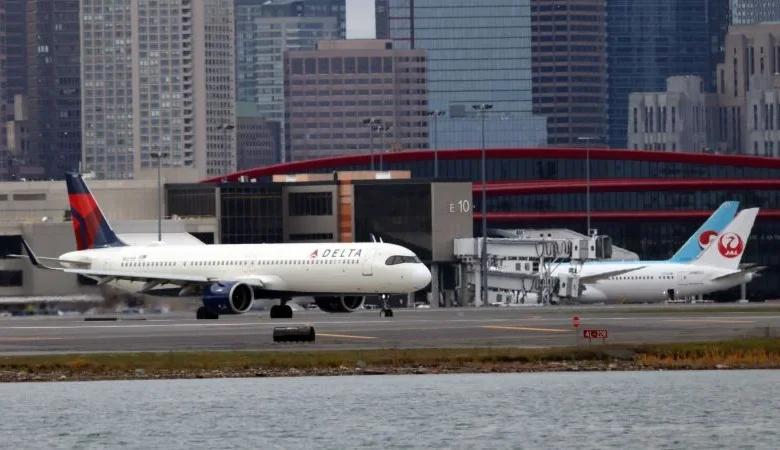 FAA investigates close call between two aircraft at intersecting runways at Boston Logan International Airport