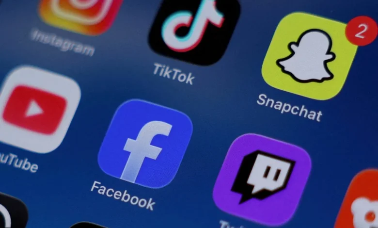 Facebook down: Messenger and app not working in huge outage