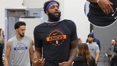 First look at Mitchell Robinson’s broken pinky as Knicks drama swirls on eve of NBA Finals