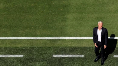 France coach Didier Deschamps says MetLife Stadium pitch ‘really tough’ on players’ muscles - The Athletic
