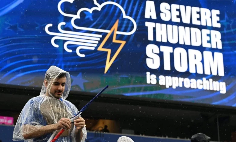 France vs. Iraq becomes first World Cup match delayed by weather: What are the rules?