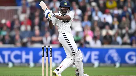 Gambhir's balancing act with a team in transition