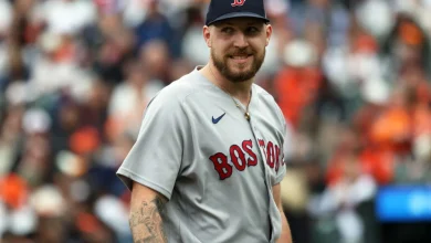 Garrett Crochet Diagnosed With Low-Grade Lat Strain
