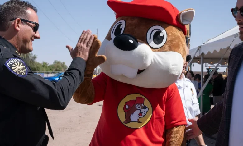 Going to Buc-ee's on opening day? Your guide to traffic, road closures