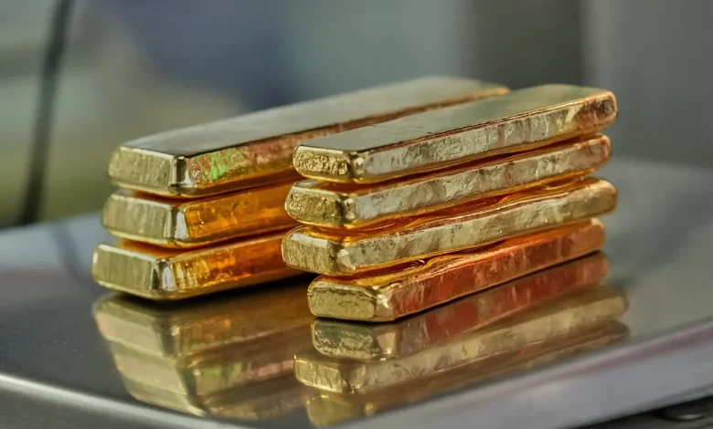 Gold And Silver Price Hit 2-Month Lows Following Iran Tensions, Interest Rate Hike Fears