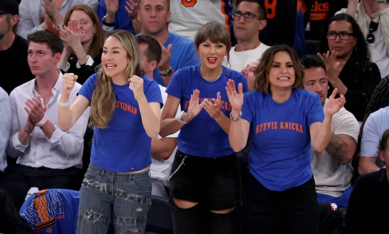 Hank Azaria isn’t happy Taylor Swift got courtside Knicks tickets: “Everybody else is stuck wherever”
