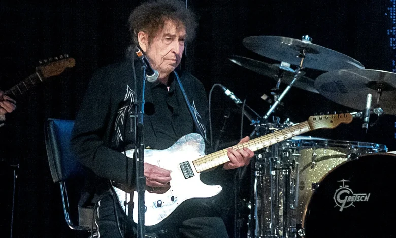 Hear Bob Dylan Play 'You Ain't Goin' Nowhere' for First Time in 14 Years
