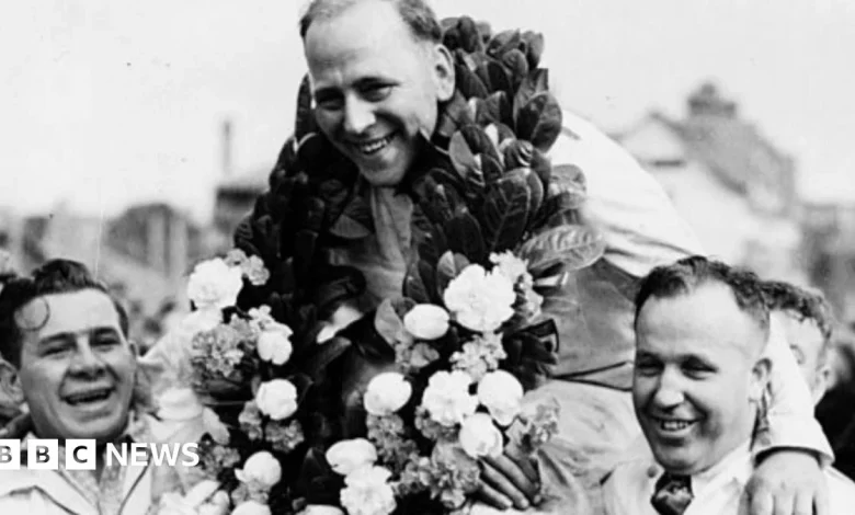 How Gransden Lodge airfield helped motor racing return after WW2